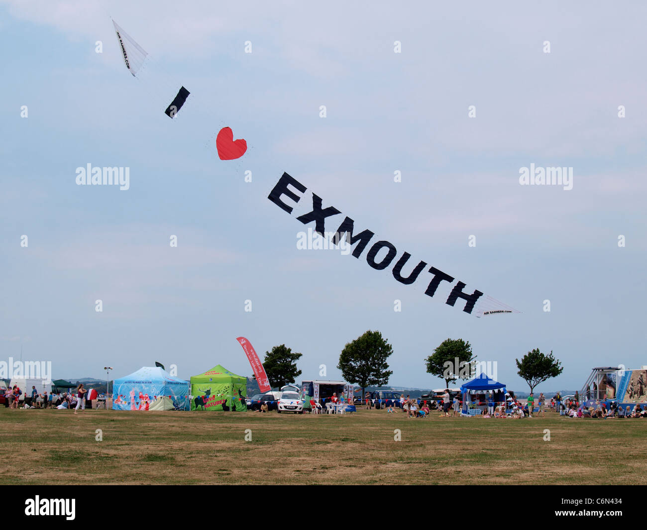 Ich liebe Exmouth Banner auf dem Kite Festival, Devon, UK Stockfoto