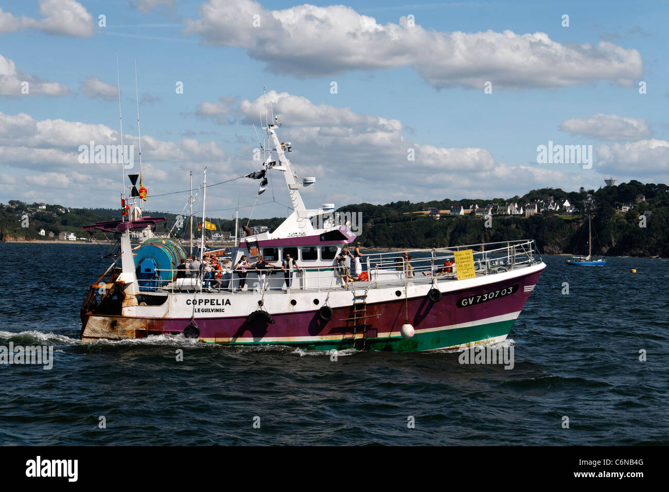 Trawler Coppelia (Le Guilvinec Hafen, Bretagne), Bucht von Douarnenez, Finistère, Frankreich. Stockfoto