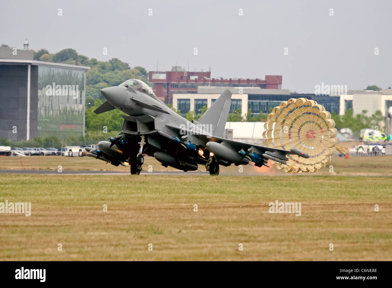 Anzeige von BAE Systems Eurofighter Typhoon auf der Farnborough International Airshow Stockfoto