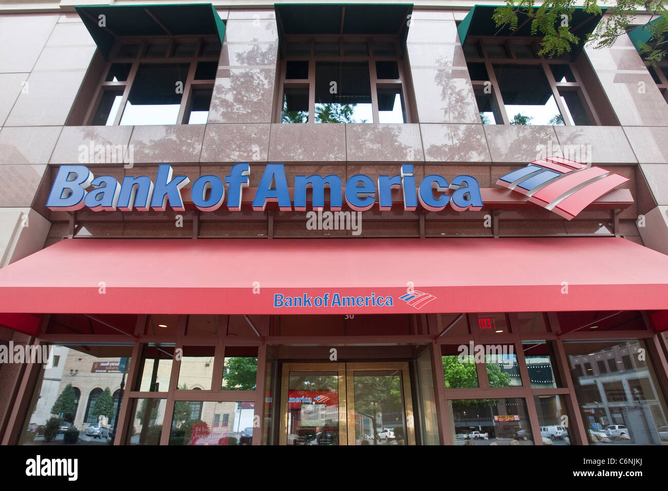 Eine Filiale der Bank of America ist in Hartford, Connecticut, Samstag, 6. August 2011 abgebildet. Stockfoto