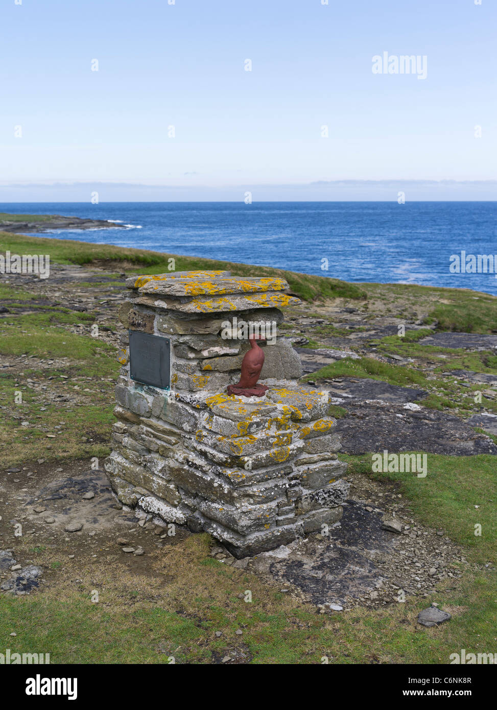 dh Mull Head PAPA WESTRAY ORKNEY Denkmal der letzte Riesenalk in 1813 getötet Stockfoto