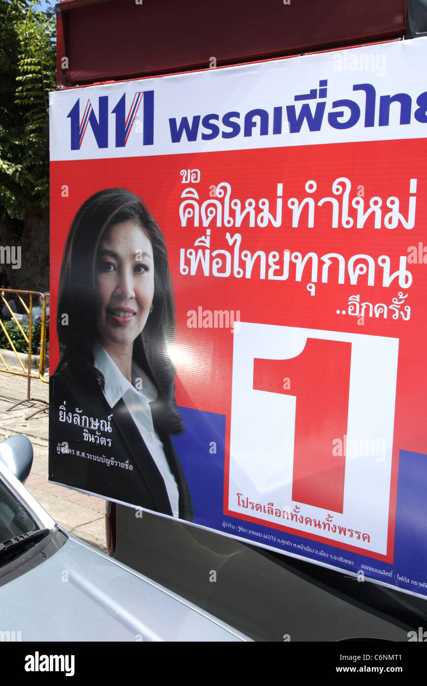 Yingluck Shinawatra Wahlplakat in Bangkok Stockfoto