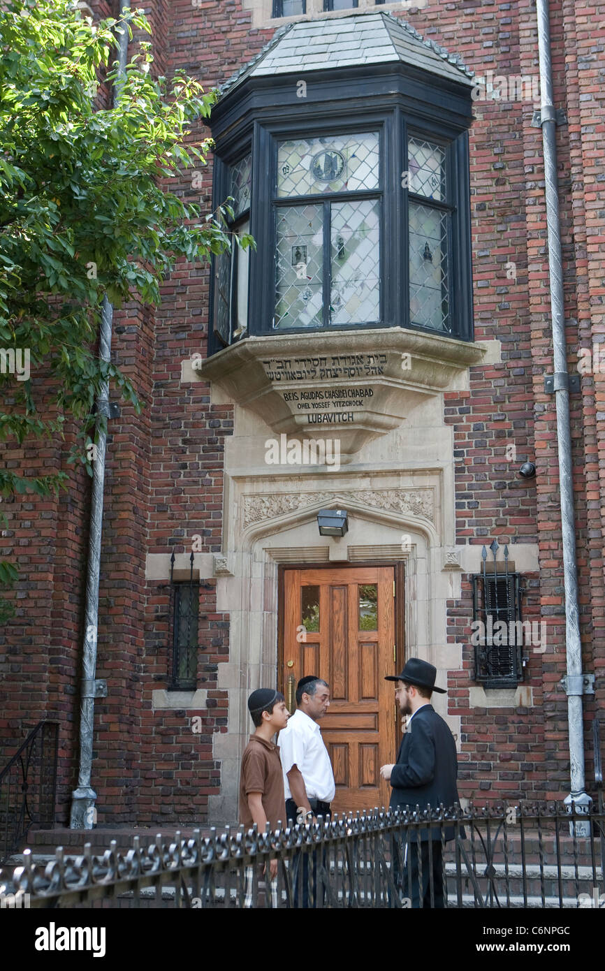 Der Hauptsitz der chassidische Chabad-Lubawitsch-Bewegung ist im Abschnitt Crown Heights in New York abgebildet. Stockfoto