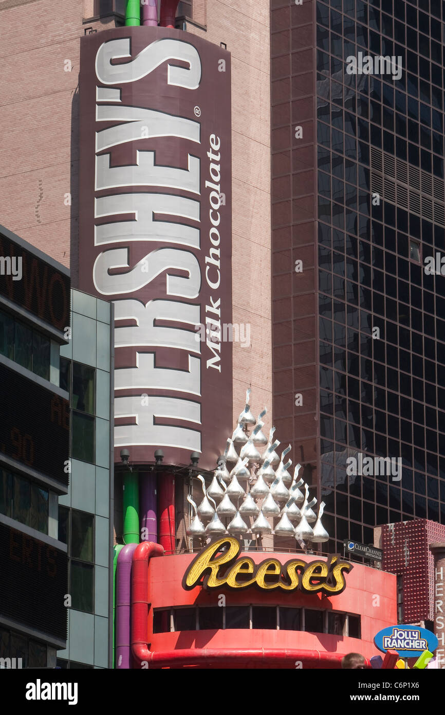Hershey es Times Square Store ist abgebildet New Yorker Stadtteil Manhattan, NY, Dienstag, 2. August 2011. Stockfoto