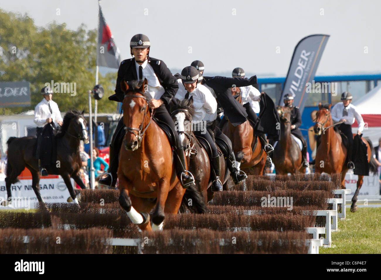 Die Metropolitan Police montiert Zweig führen ihre Tätigkeit-Fahrt auf der Bucks County Show Stockfoto