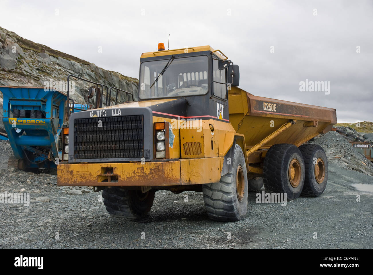 Caterpillar LKW am Honister Slate Mine, Cumbria Stockfoto