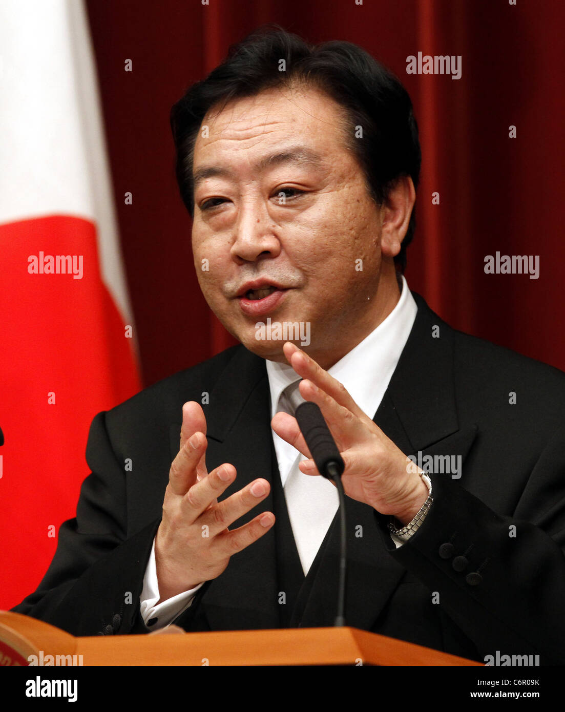 Japans neuer Premierminister Yoshihiko Noda spricht während seiner ersten Pressekonferenz als die Nationen Leader bei Kantei. Stockfoto