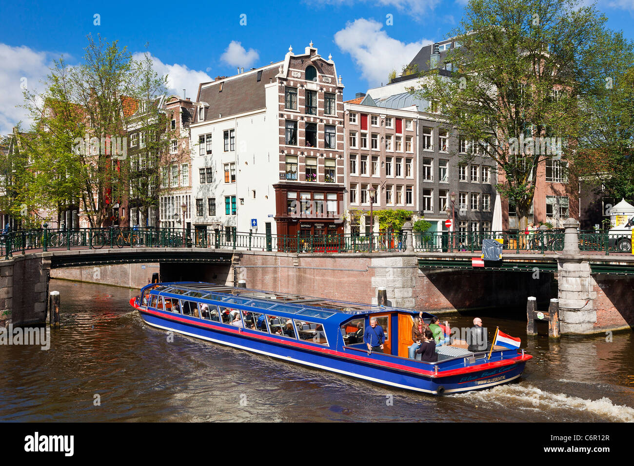 Europa, Niederlande, Kanal in Amsterdam Stockfoto