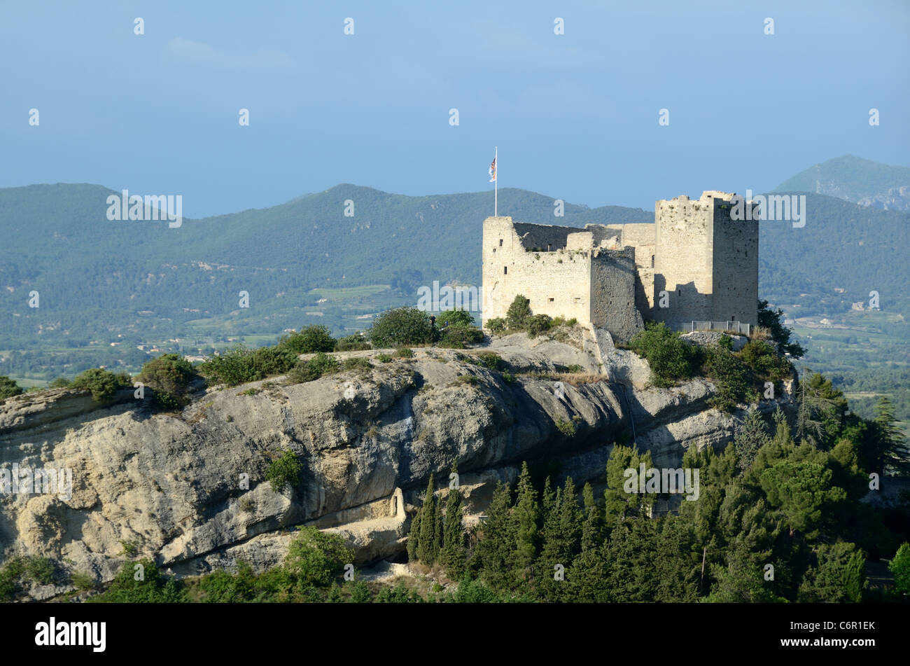Mittelalterliche Burg, Château, Festung oder Festung auf einem