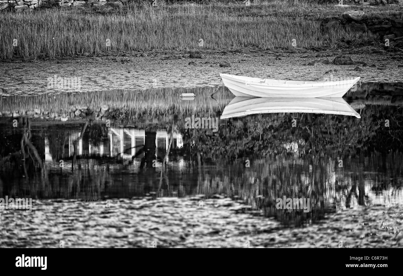 Reflexionen Boot Dock Ogunquit Maine ruhige friedliche Gelassenheit Stockfoto