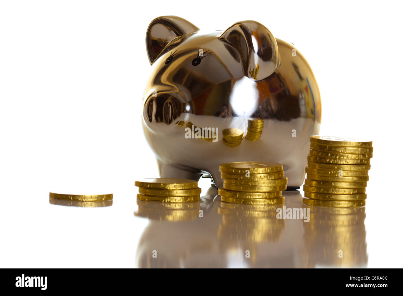 Euro-Münze auf weißem Hintergrund Makro Nahaufnahme Stockfoto