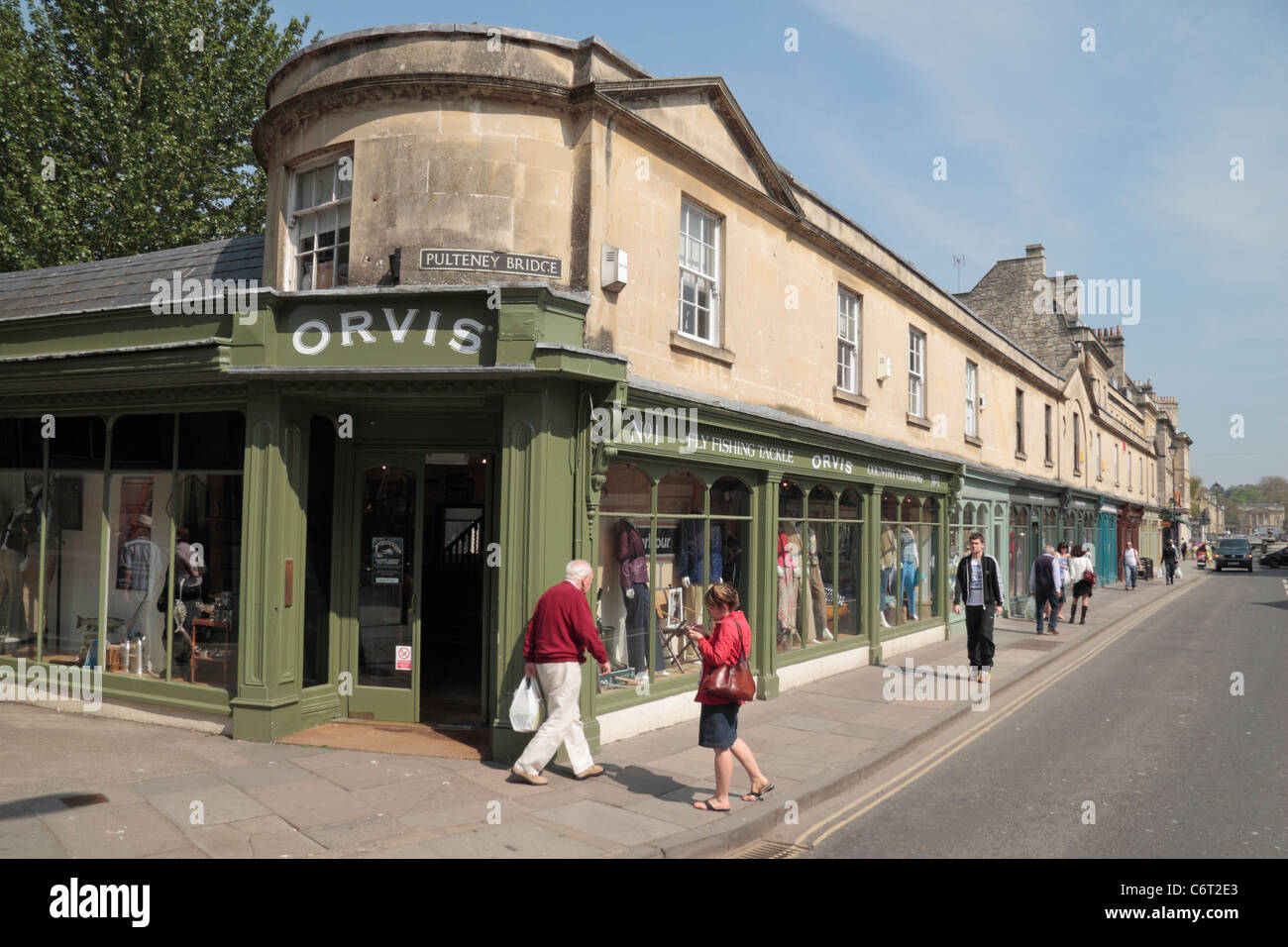 Das Orvis Einzelhandelsgeschäft auf Pulteney Bridge Bath, Somerset, UK. Stockfoto