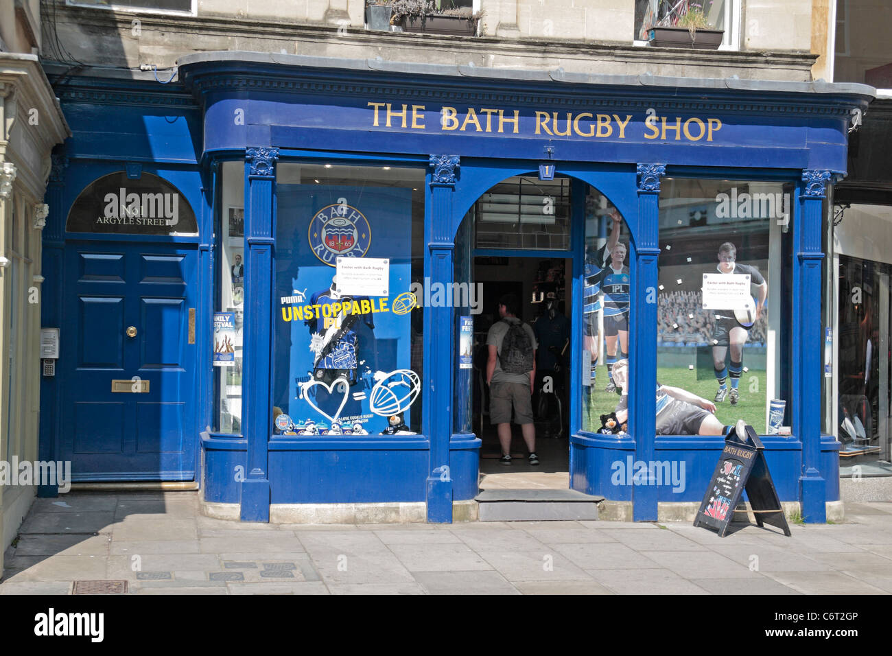 Der Bath Rugby Club Shop auf Argyle Street, Bath, Avon, Großbritannien. Stockfoto