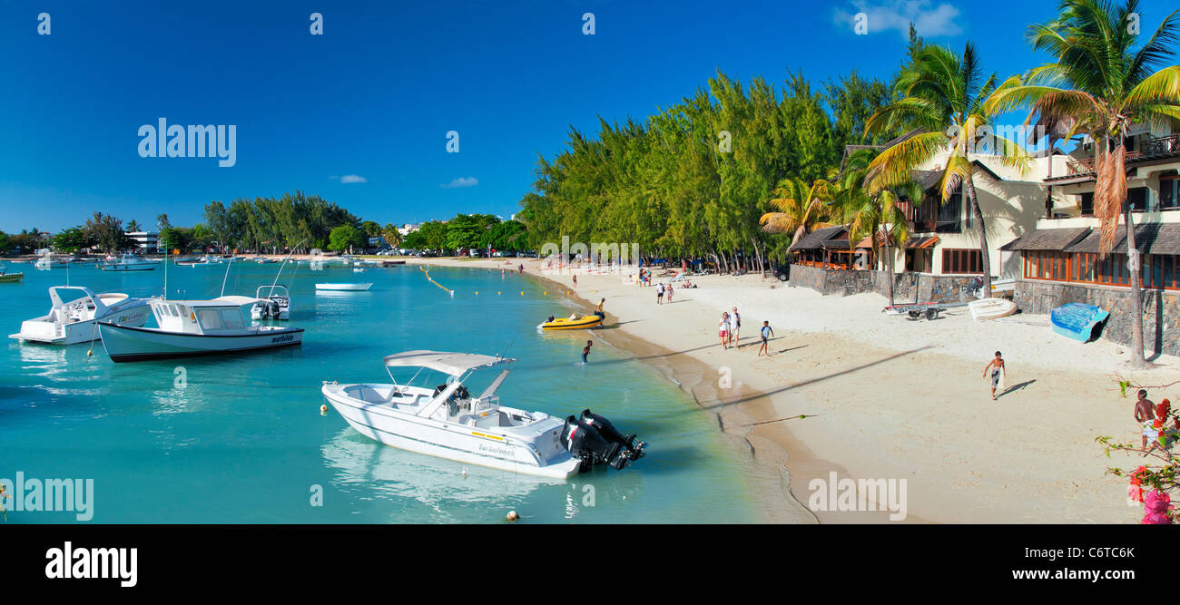 Der Strand und die Bucht von Grand Baie, Riviere Du Rempart, Mauritius Stockfoto