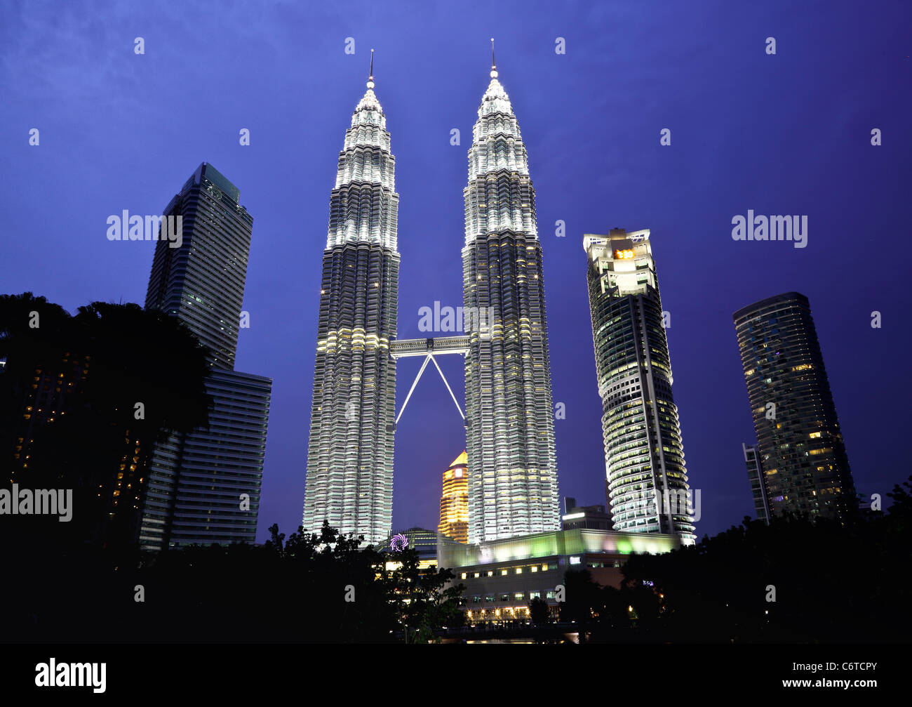 Petronas tower Kuala Lumpur Nachtansicht Stockfoto