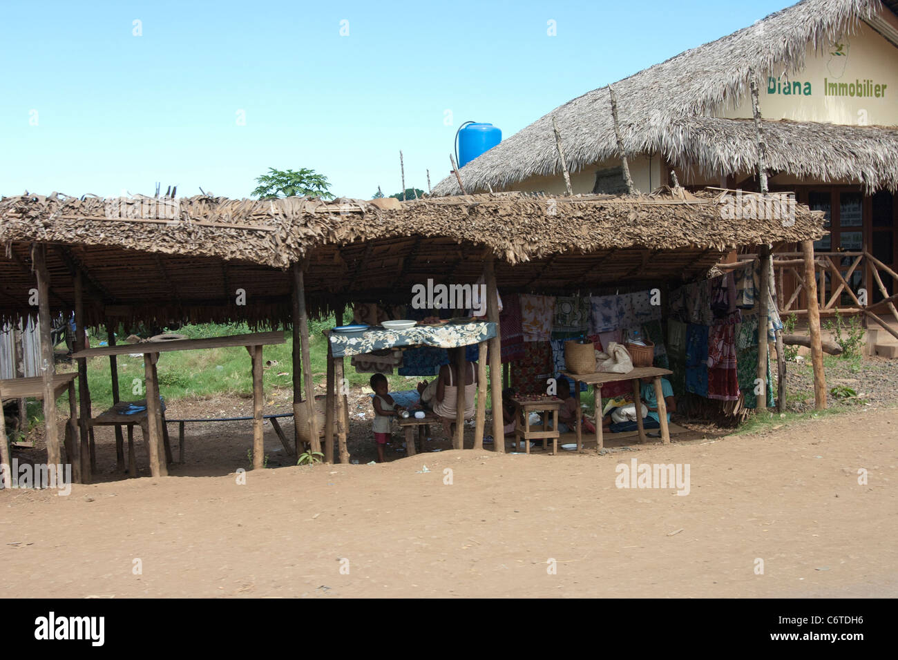 Straße Laden in Madagaskar, Insel Nosy Be, Geographie-Afrika. Stockfoto