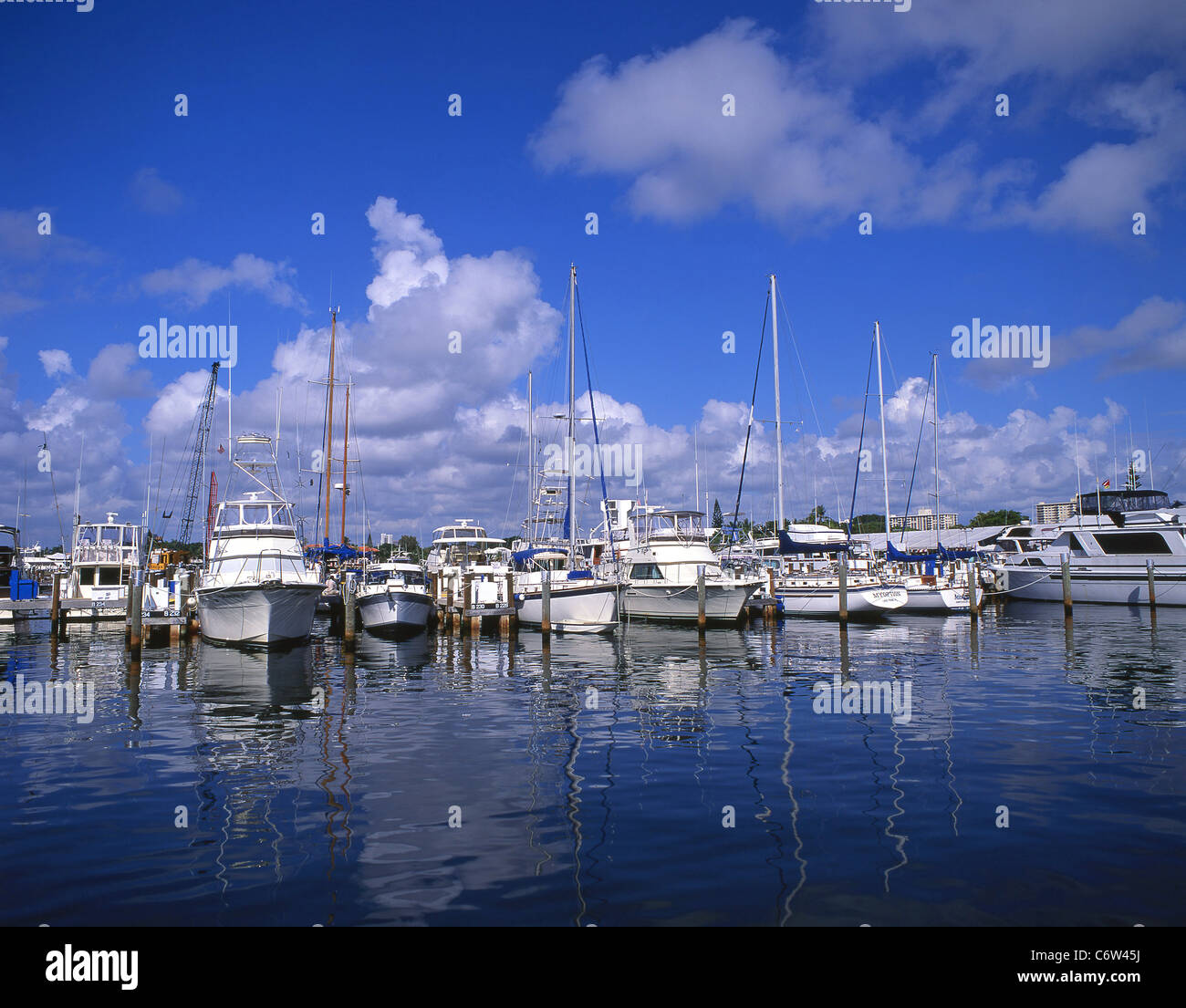 Blick auf Yachthafen, Fort Lauderdale, Florida, Vereinigte Staaten von Amerika Stockfoto