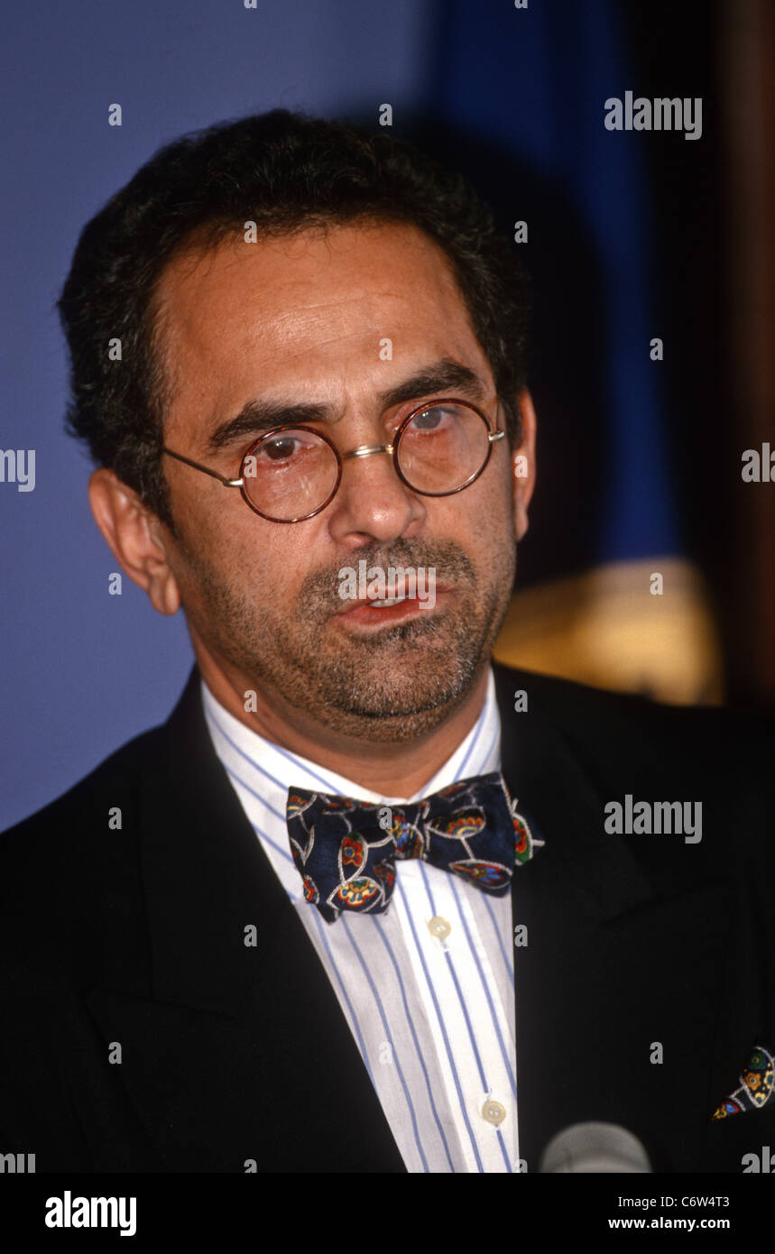 Der Friedensnobelpreisträger Jose Ramos-Horta und der timoresische Widerstandsführer sprechen am 11. November 1996 im National Press Club in Washington, DC. Stockfoto