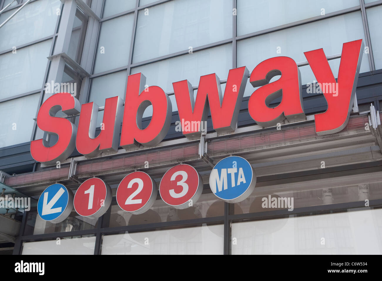 New York Subway Times Sq 42 St Station ist im New Yorker Stadtteil Manhattan, NY, Donnerstag, 4. August 2011 abgebildet. Stockfoto