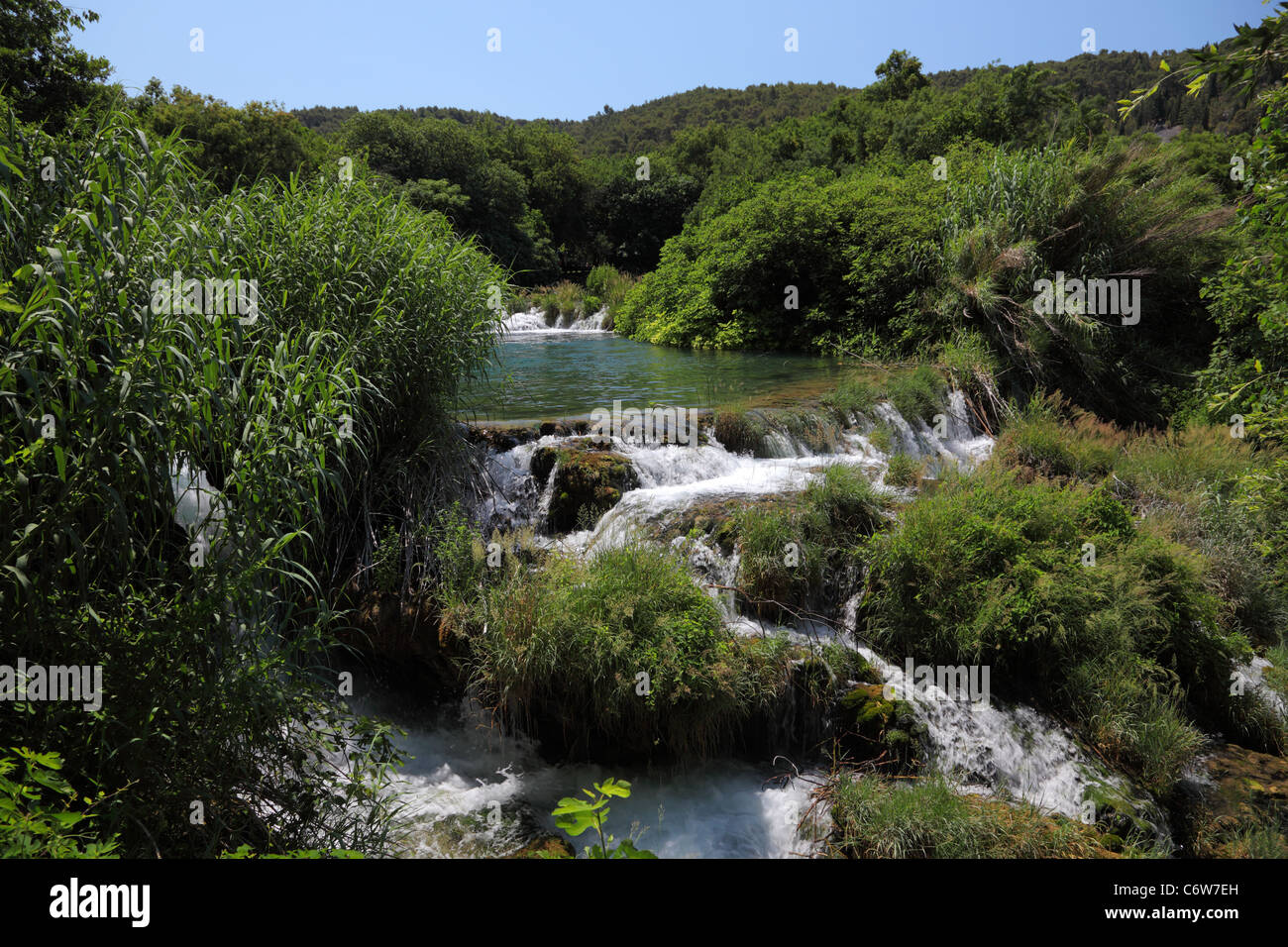 Wasserfall im Krka Nationalpark in Kroatien Stockfoto