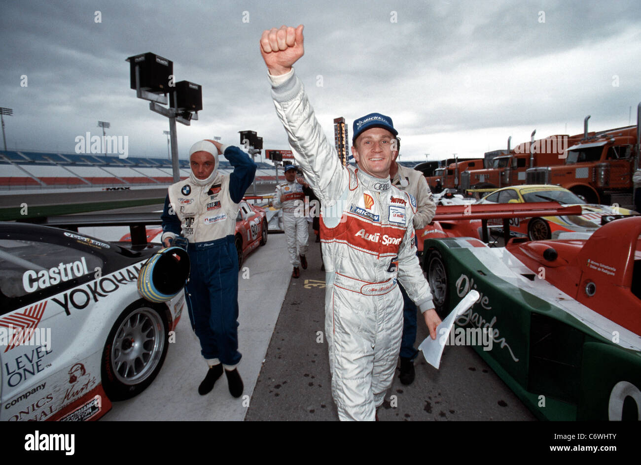 Scottish-Fahrer Allan McNish bei Las Vegas Motor Speedway, wo er das Rennen für Audi in der American Le Mans Series gewonnen. Stockfoto