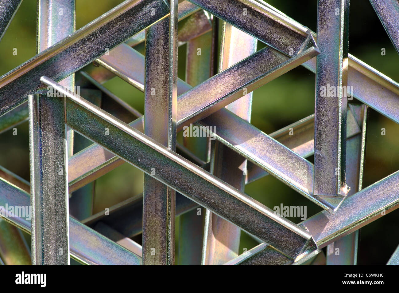 "Star-Linie 9 (Benzin)' von Sheila Vollmer, Skulptur im Botanic Garden Leicester, UK Stockfoto