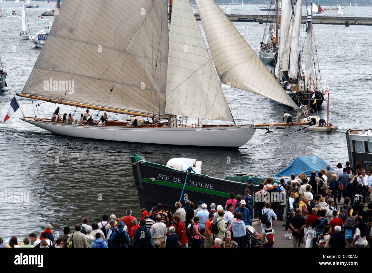 Moonbeam Fife III, klassische Yacht, Gaff Yawl (William Fife), maritimes Festival, Brest (Bretagne, Frankreich). Stockfoto