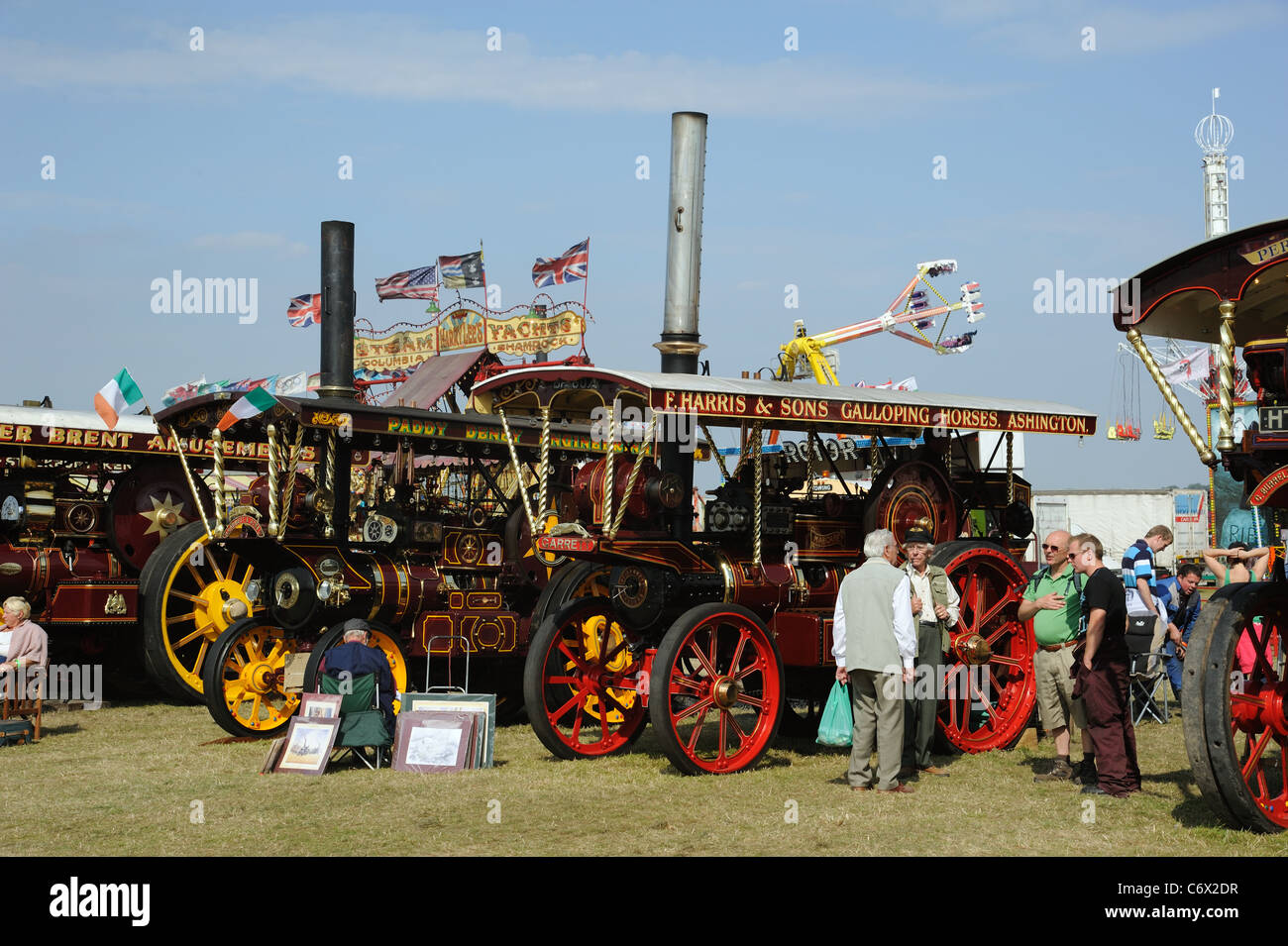 Besucher auf der Great Dorset Steam fair am South Dorset England UK setzen auf 650 Hektar Ackerland Stockfoto