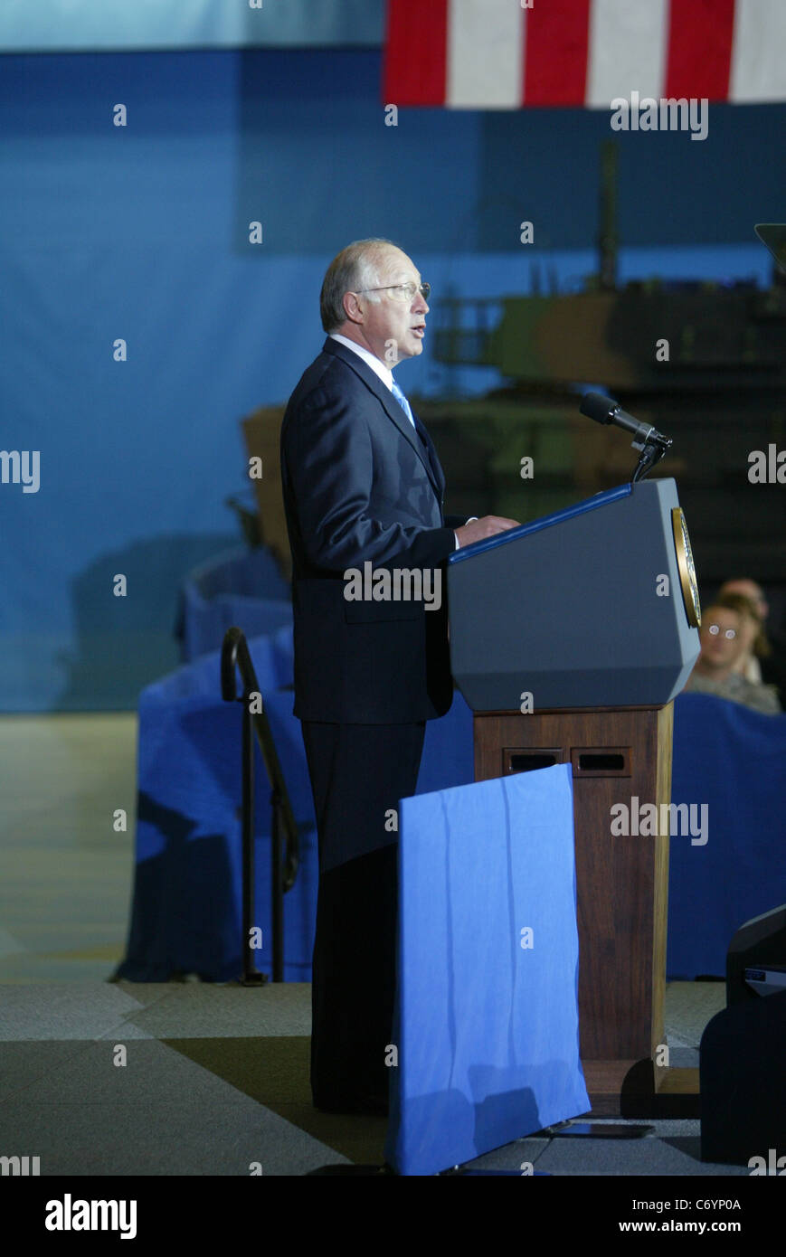 Secretary Ken Salazar Präsident Obama machte Bemerkungen zur Öffnung Ölbohrungen auf gemeinsamer Basis Andrews gemeinsame Basis Andrews Naval Stockfoto