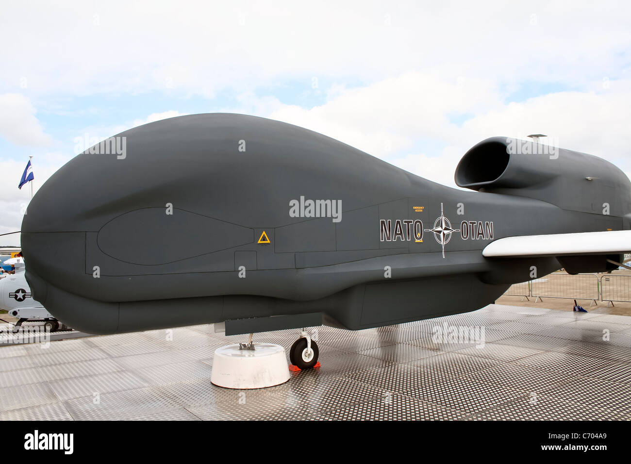 Northrop Grumman RQ-4 Global Hawk UAV (unmanned aerial vehicles) auf der Farnborough International Airshow Stockfoto