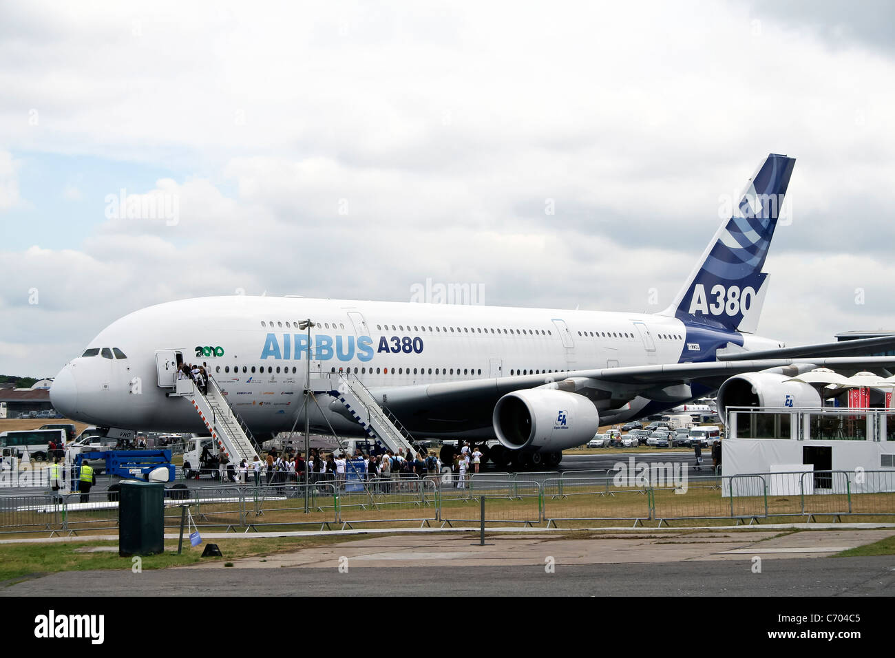 Anzeige durch den Airbus A380 auf der Farnborough International Airshow Stockfoto