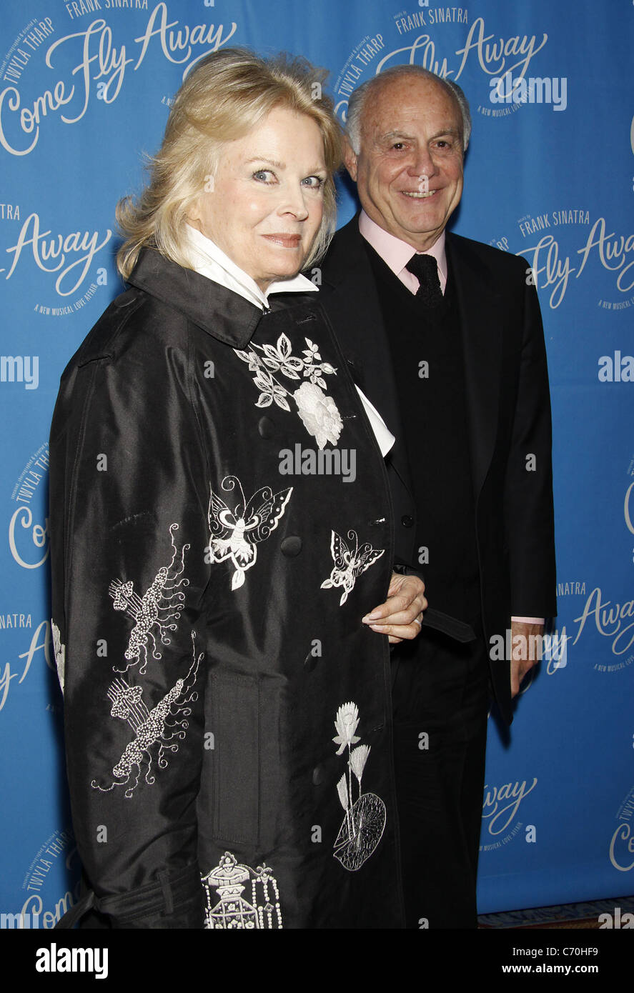 Candice Bergen und ihr Ehemann Marshall Rose besucht die Premiere des Broadway musikalische "kommen Fly Away" im Marquis Stockfoto