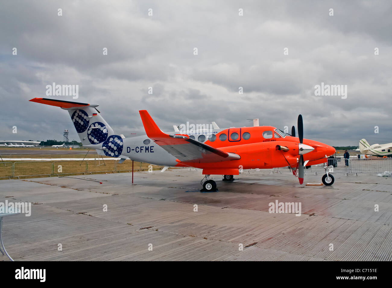 Foto Flug Kalibrierung Dienstleistungen Beech 350 Super King Air D-CFME auf der Farnborough International Airshow Stockfoto