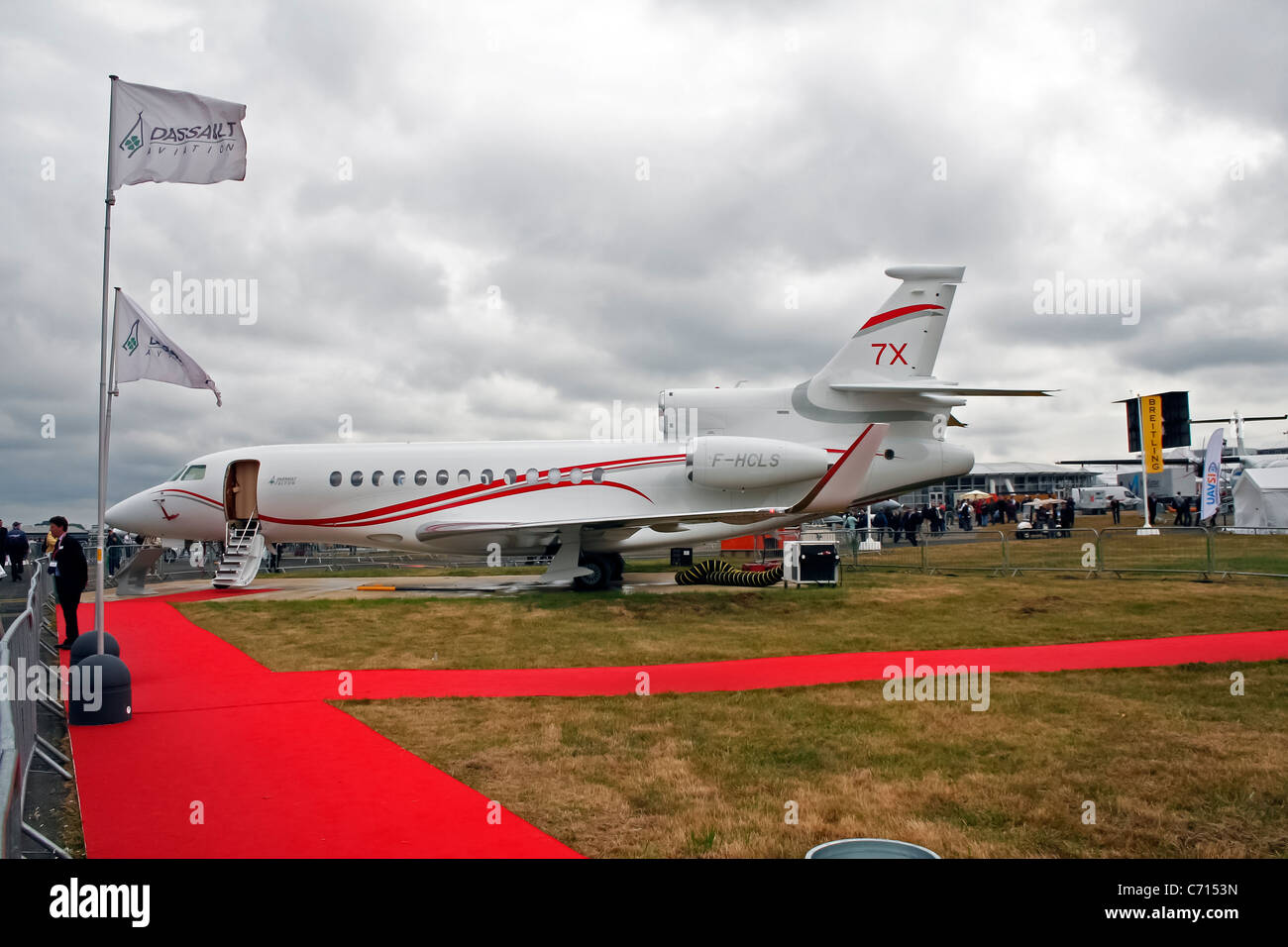 Dassault Aviation (F-HKLS) Dassault Falcon 7 X auf der Farnborough International airshow Stockfoto