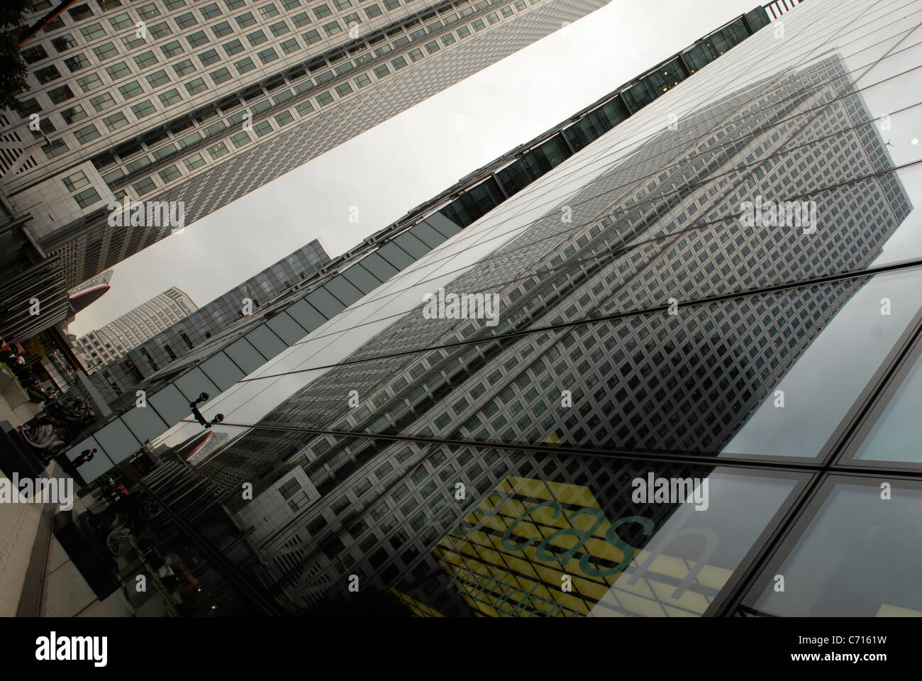 Finanzielle Gebäude in den Docklands, während der finanzielle Rezession, London, UK Stockfoto