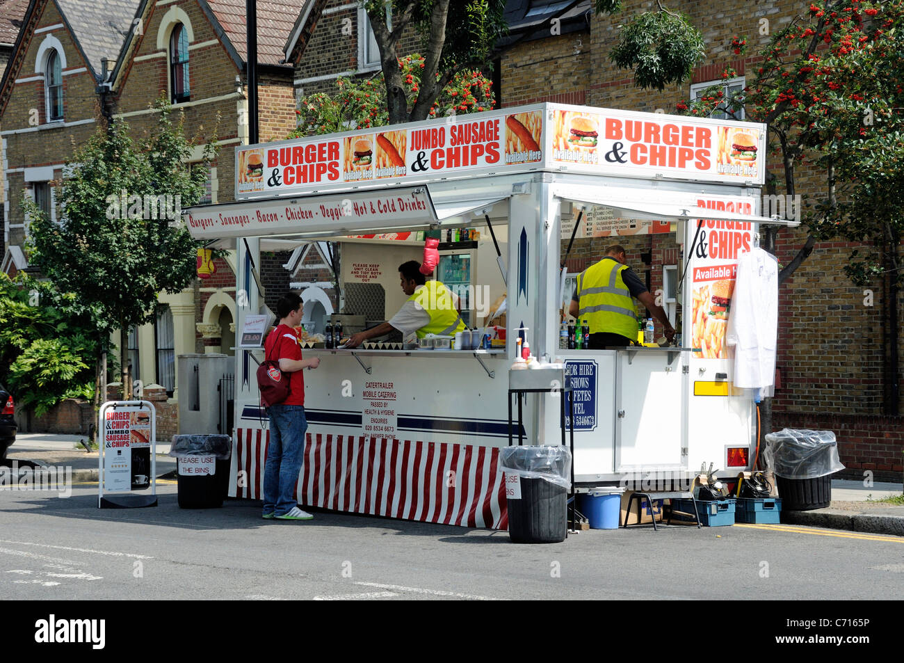 Burger und Pommes frites Kiosk Highbury London England UK Stockfoto