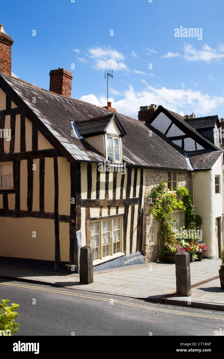 Attraktive Altbauten auf Mill Street Ludlow Shropshire England Stockfoto