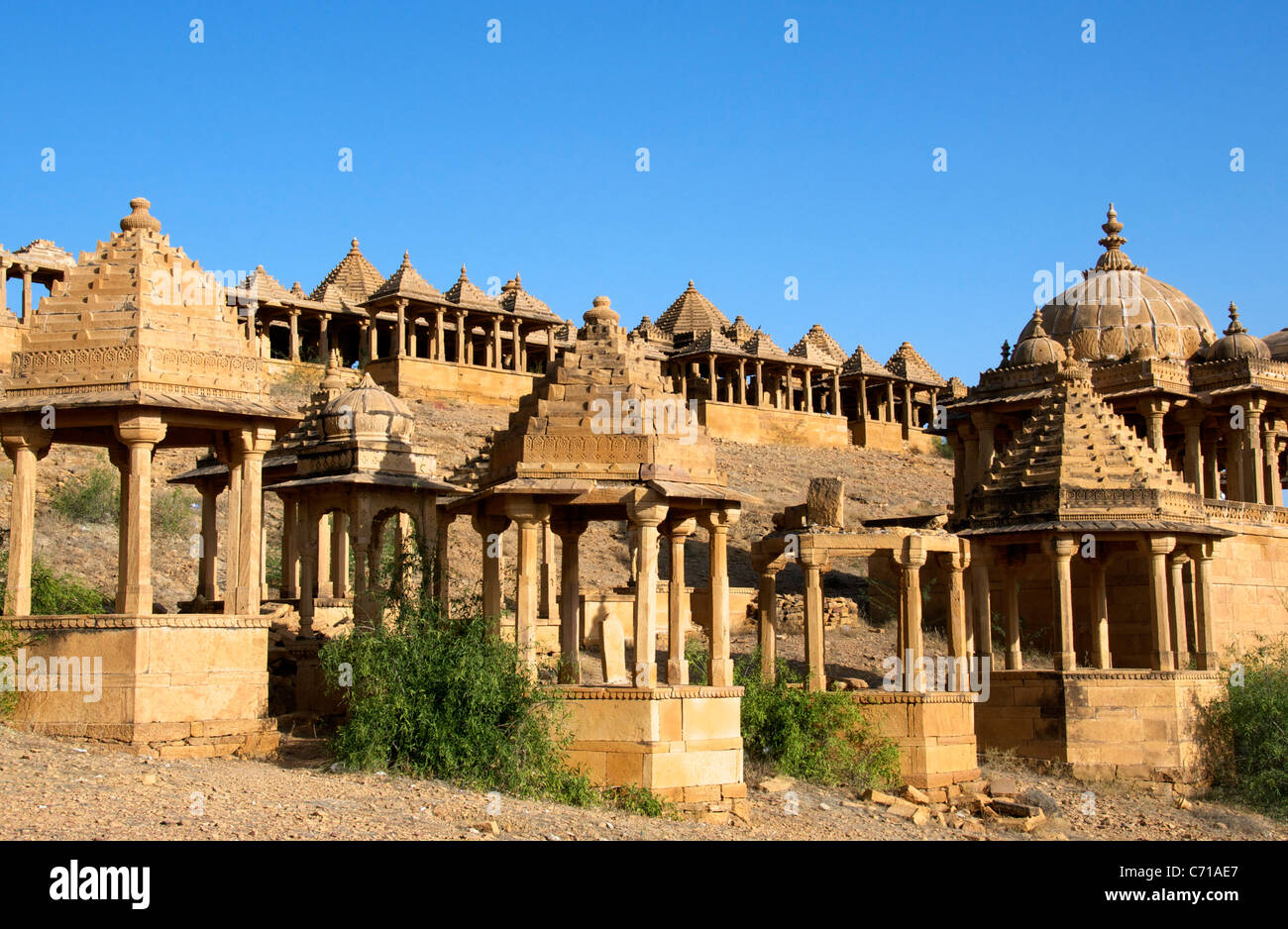 Königliche Kenotaphen oder Chattris Bada Bagh Jaisalmer westlichen Rajasthan Indien Stockfoto