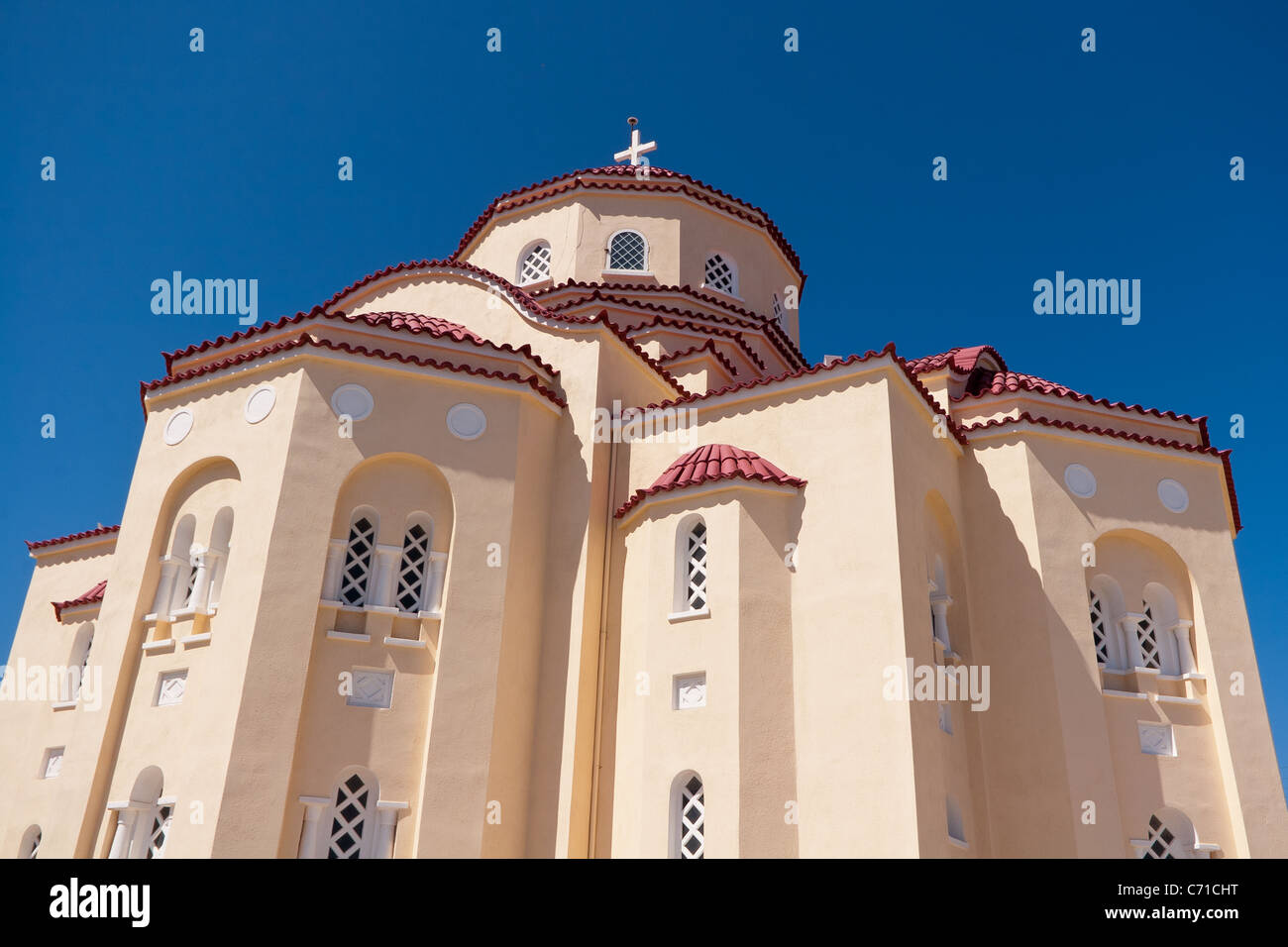 Griechische Kirche in Exo Gonia, Santorini, Griechenland Stockfoto