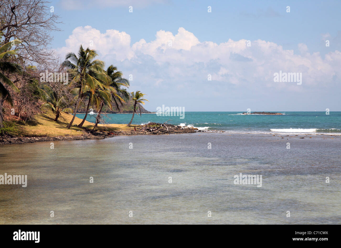 Sonnigen tropischen Strand an der Costa Arriba Colon, Panama, in der Karibik, Punta Manzanillo. Stockfoto