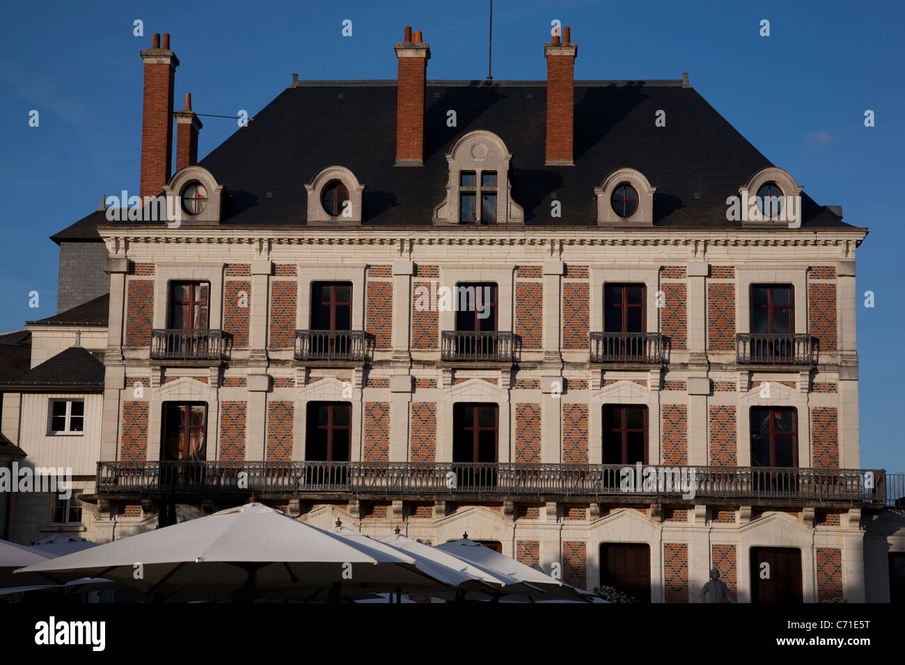 Main-Fassade des Maison De La Magie - House of Magic, Place du Chateau Square, Blois, Frankreich Stockfoto