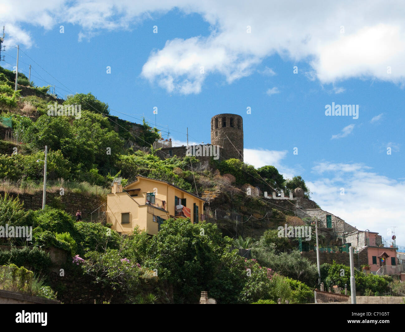 Mittelalterlichen Wachturm in Vernazza, Nationalpark Cinque Terre, UNESCO-Weltkulturerbe, Ligurien di Levante, Italien, Mittelmeer, Europa Stockfoto