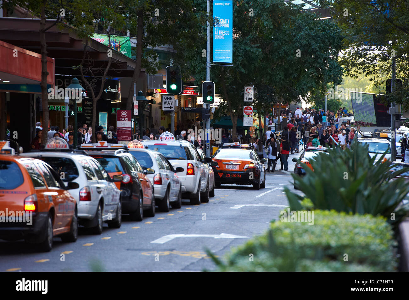 Taxistand in Albert Street, Brisbane Australien Stockfoto