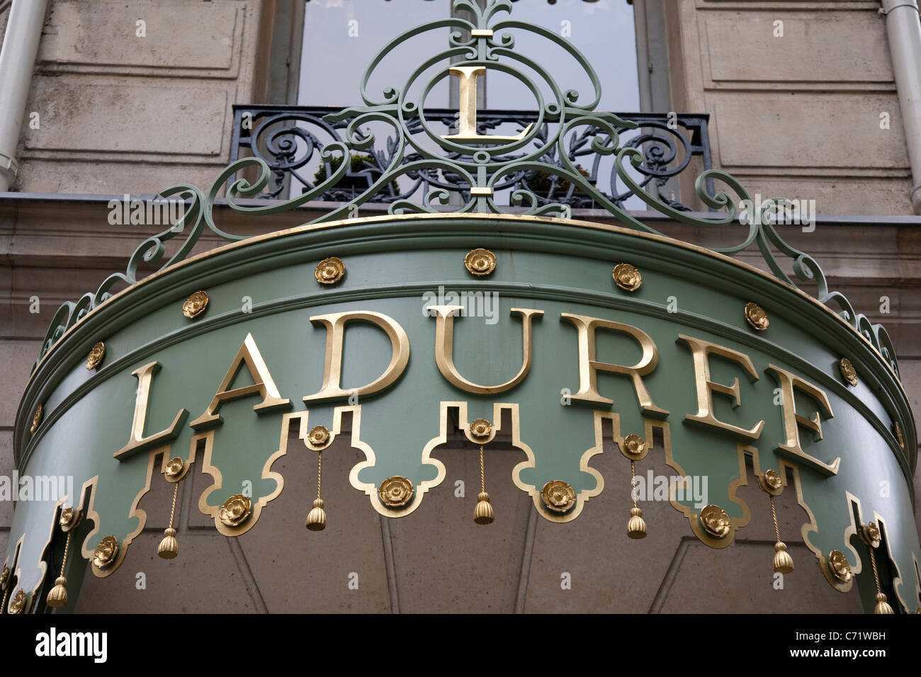 Laduree Cafe und Restaurant am Champs-Elysees, Paris, Frankreich Stockfoto