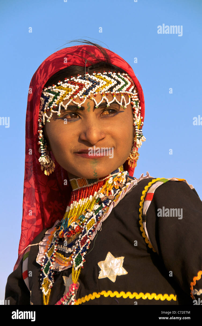 Porträt tribal Mädchen westlichen Rajasthan Indien Stockfoto
