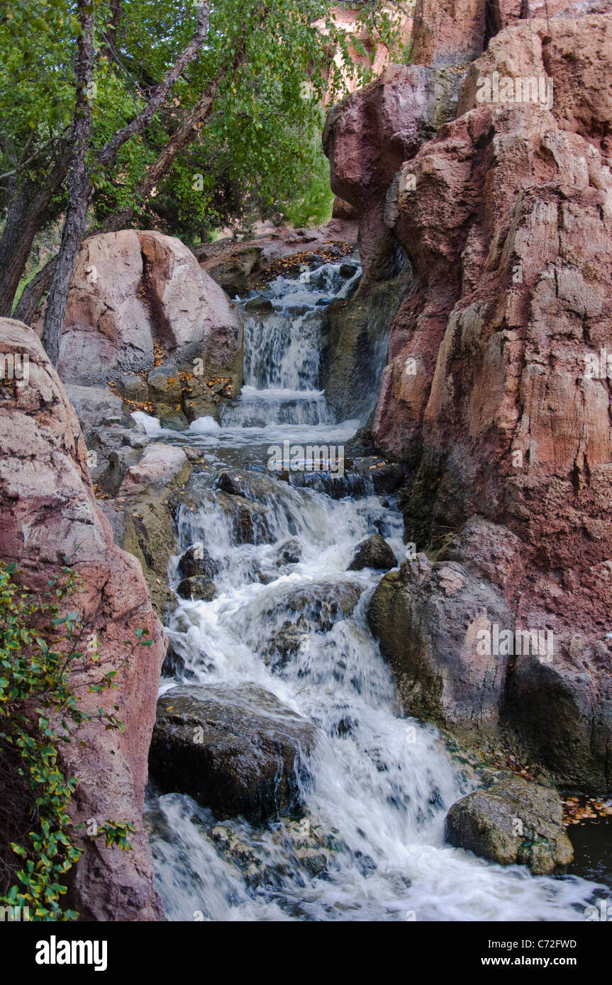 Auf dem Felsen Knarren Stockfoto