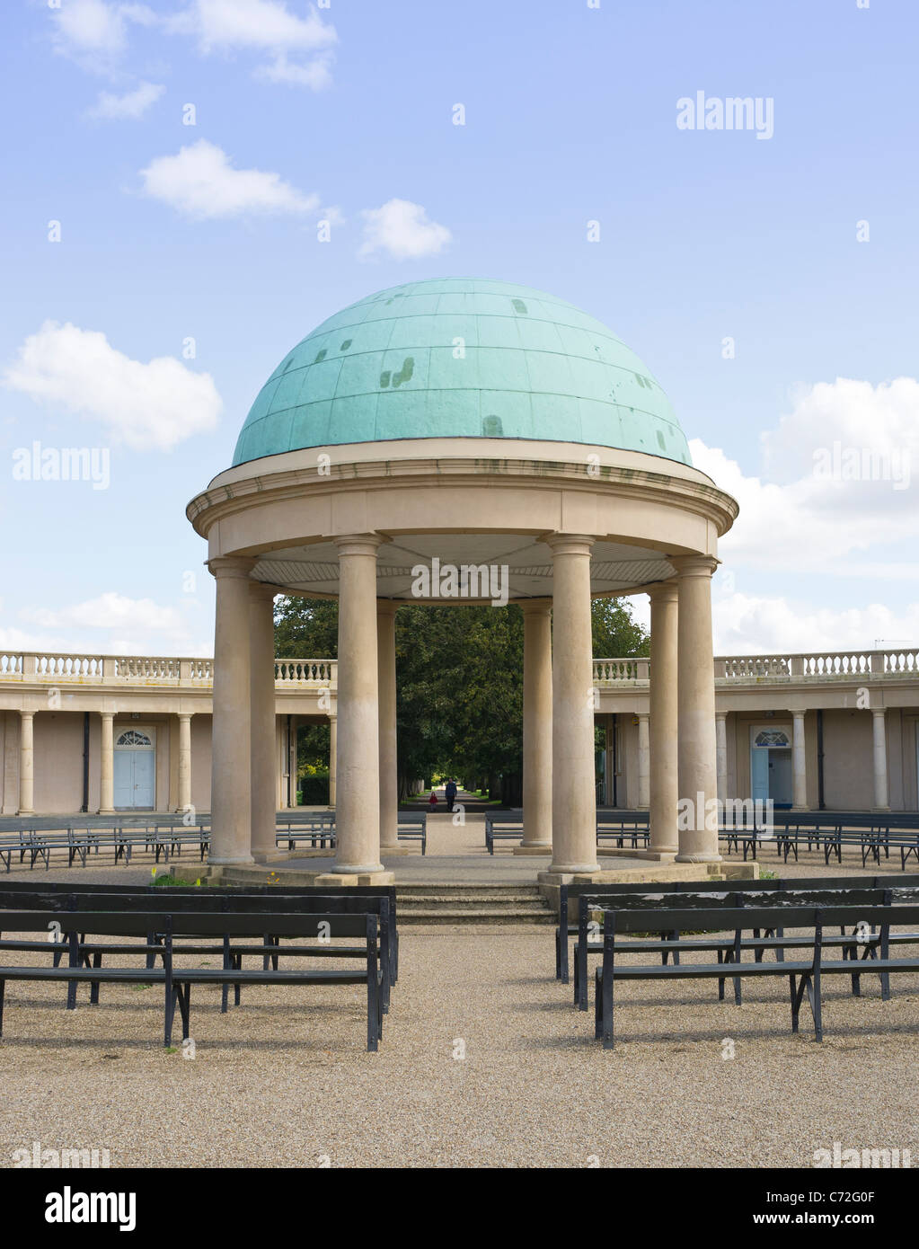 Musikpavillon am Eaton Park Norwich, Norfolk. Erbaut in den 1930er Jahren. Stockfoto