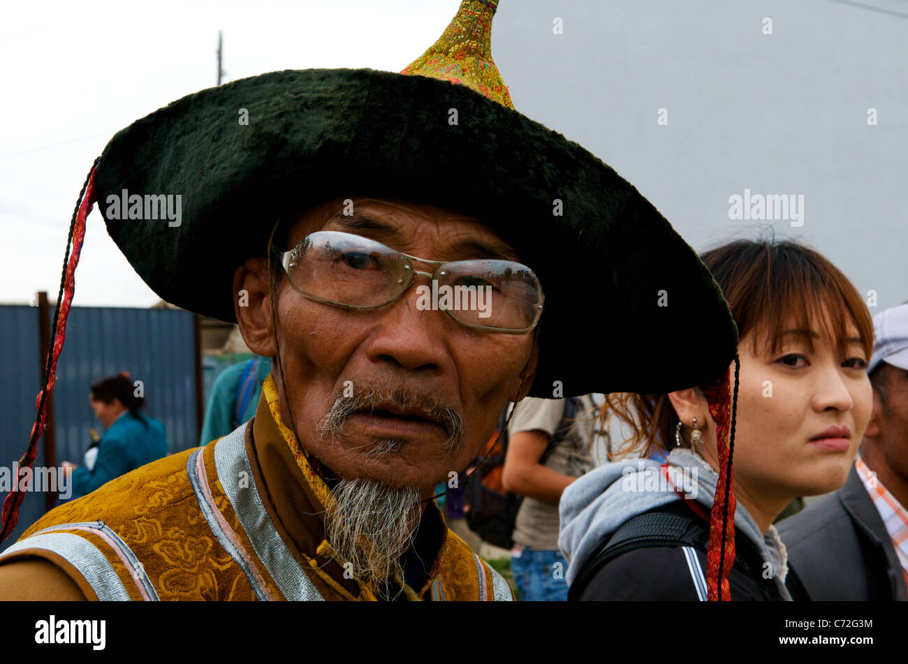 Porträt eines alten mongolischen Mann in traditioneller Kleidung, NAADAM Festival, Ulaanbaatar, Mongolei. © kraig Lieb Stockfoto