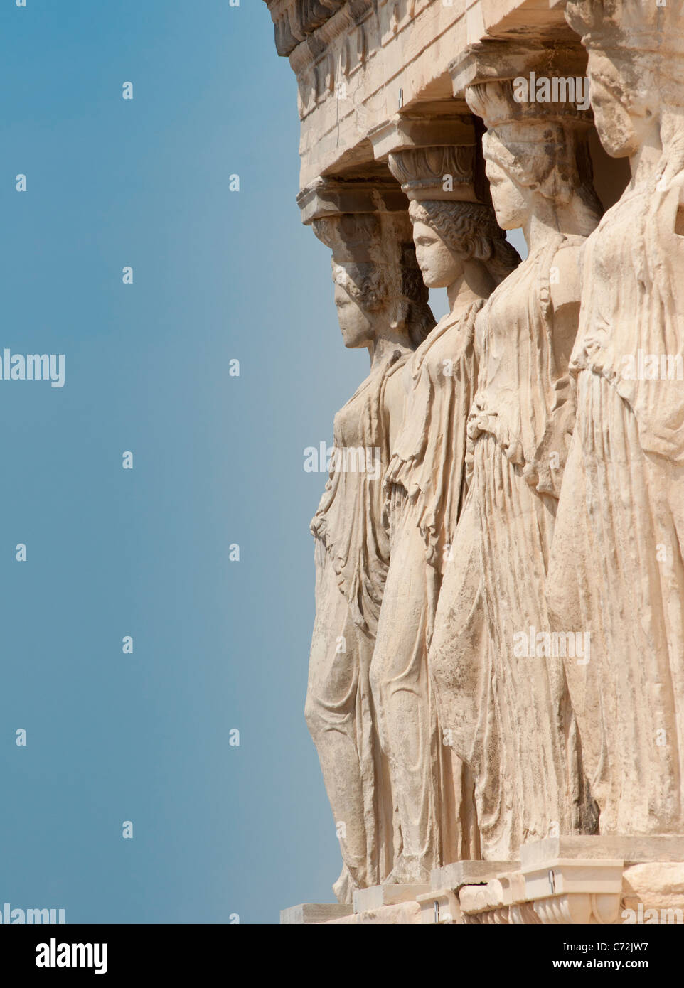 Das Portal des die Karyatiden auf das Erechtheion auf der Akropolis in Athen. Griechenland. Stockfoto