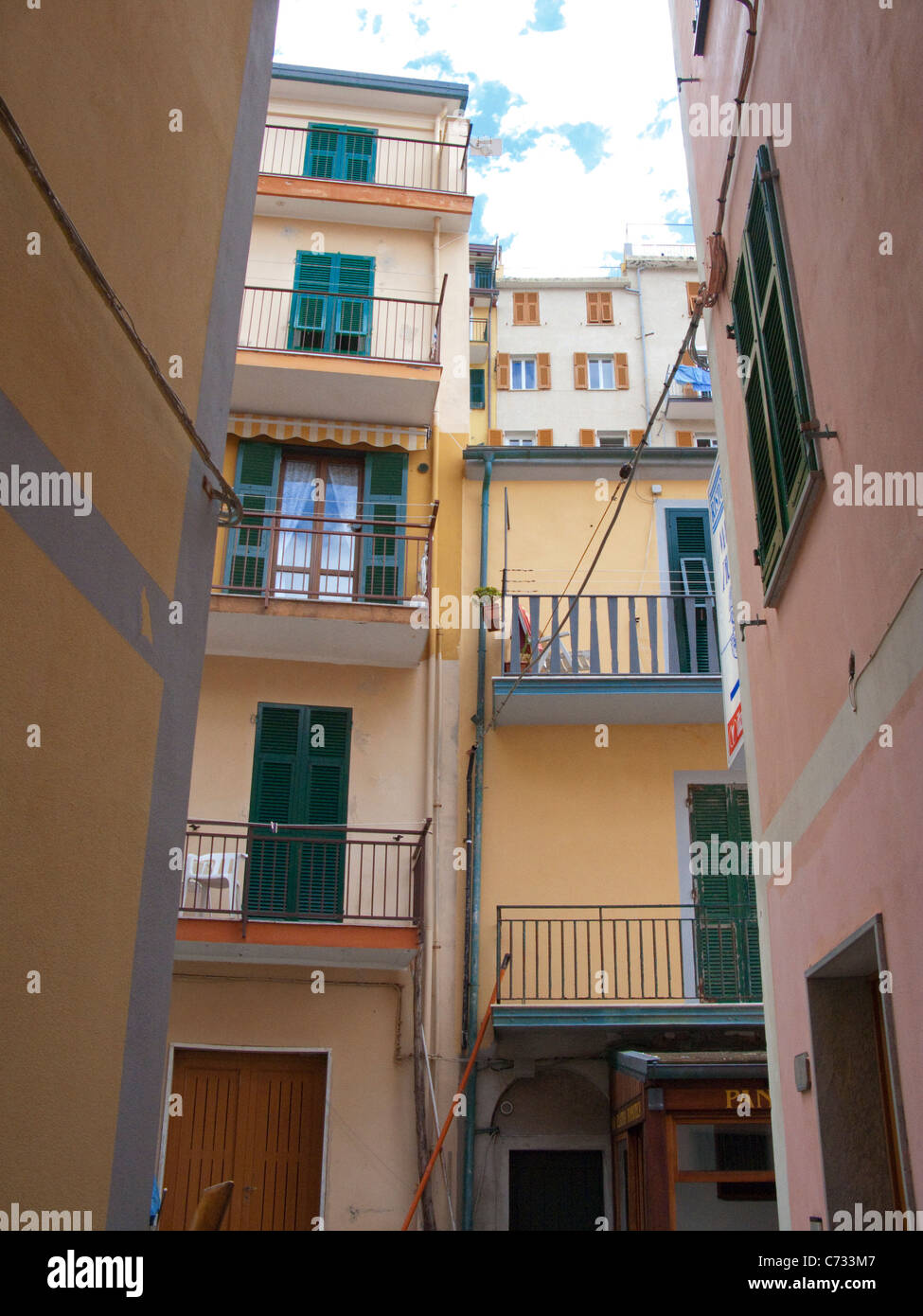 Fassaden im Fischerdorf Manarola, Nationalpark Cinque Terre, UNESCO-Weltkulturerbe, Ligurien di Levante, Italien, Mittelmeer Stockfoto